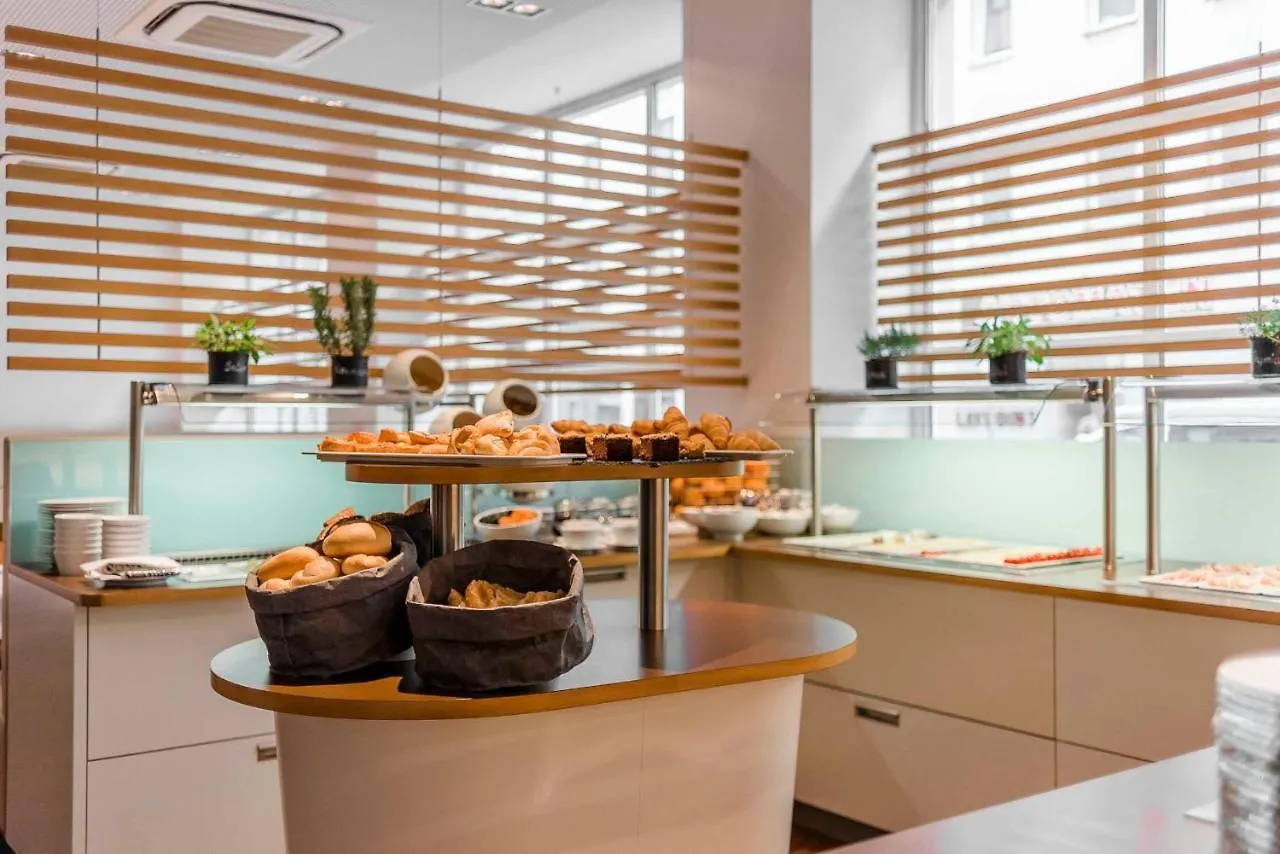 Boutique Hotel Atrium München 4*, Munich